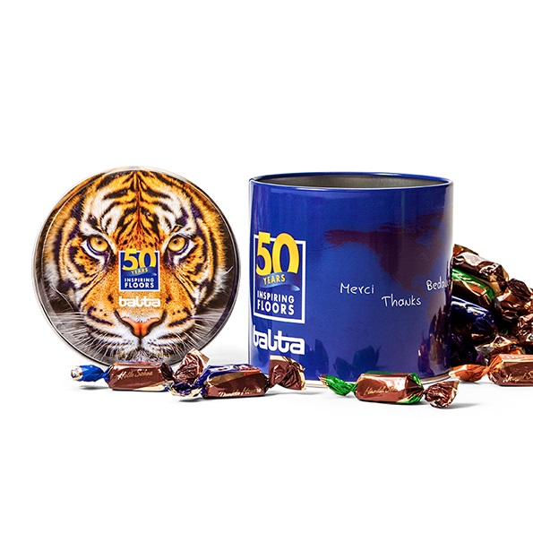 Personeel verblijden met origineel promotiemateriaal? Geef een gepersonaliseerd blik cadeau